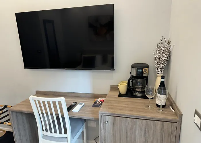 Niky House 4*
